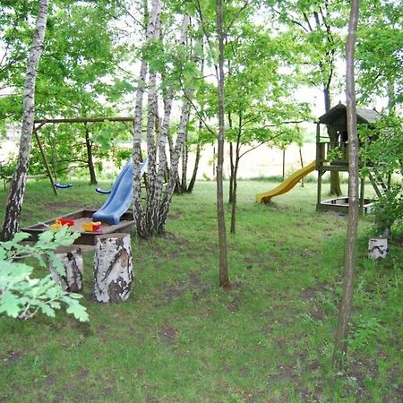 马尔基Park Na Wojskiego住宿加早餐旅馆 外观 照片